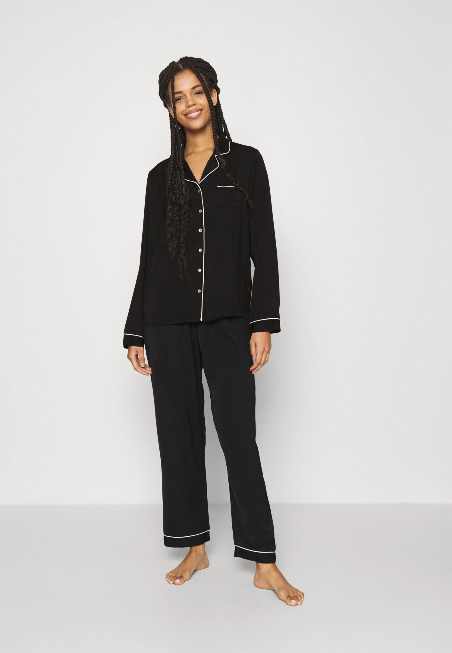 Anna Field Pyjama - Black 4 Anna Field Pyjama - Black - Image 2