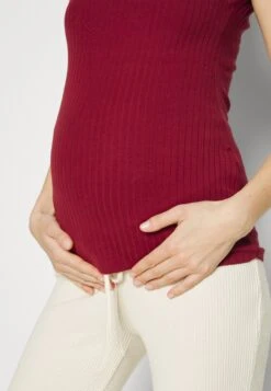 T-Shirt Basique - Dark Red 11 T-Shirt Basique - Dark Red -Anna Field Soldes 18cce2f6233a42c6bffc54756d404995