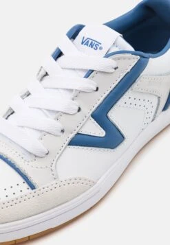 Vans Lowland Unisex - Baskets Basses - Court Navy/White -Anna Field Soldes 1fc0a6d52cd84a9e87cc049378f31a4a