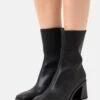 Monki Bottines - Black Dark -Anna Field Soldes 215545f310b84c31bcdc1b6d5a9b3a66