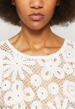 Vila Vimana Crop - Débardeur - Snow White -Anna Field Soldes 2f9ec32e676542fbb63cd9dafa86883f