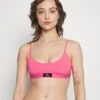 CALVIN KLEIN UNDERWEAR Lined Bralette - Brassière - Cerise Lipstick -Anna Field Soldes 34c1e64e2f2b41539c135839fa4cc76f