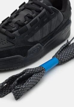 Adidas Originals Adi2000 Unisex - Baskets Basses - Core Black/Carbon -Anna Field Soldes 48389346fb1043ebb24cde28102717cc