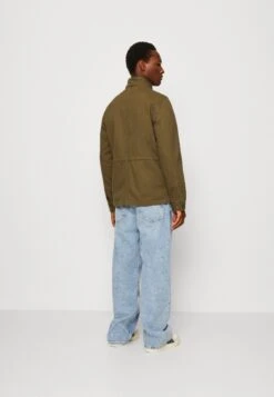 Only & Sons Onsdennis Field Jacket Unisex - Veste Légère - Olive Night 10 Only & Sons Onsdennis Field Jacket Unisex - Veste Légère - Olive Night -Anna Field Soldes 64b5df98911d406392d0984ce954a432