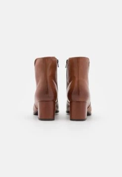 Anna Field Leather - Bottines - Cognac 9 Anna Field Leather - Bottines - Cognac -Anna Field Soldes d6b6647e82b44cbcb91f8cb29be10dcc
